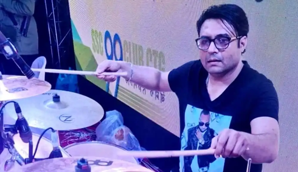 বাংলাদেশি ড্রামার পারফরম্যান্সের ছবি, সঙ্গীত ও সাংস্কৃতিক অনুষ্ঠান. Channel i News - চ্যানেল আই নিউজ