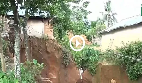 পাহাড়ের মাটি ধসে চা শ্রমিকের মৃত্যু, বাংলাদেশ. Channel i News - চ্যানেল আই নিউজ