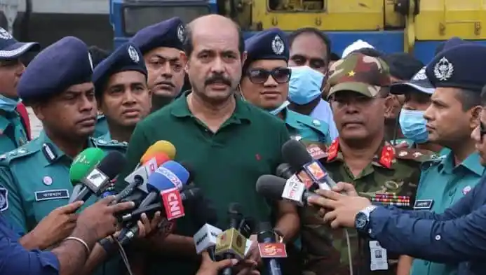 বাংলাদেশের পুলিশ ও সেনা কর্মকর্তাদের সঙ্গে সাংবাদিকদের সাক্ষাৎ।. Channel i News - চ্যানেল আই নিউজ