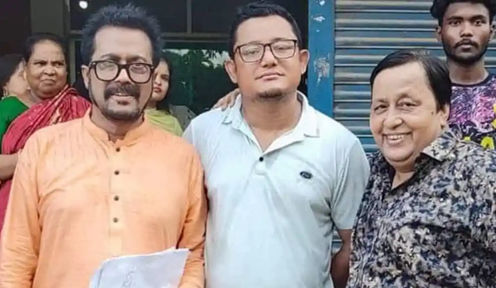 ফারুক-আফজাল শরীফসহ অন্যান্য ব্যক্তির সঙ্গে ছবি, বাংলাদেশ. Channel i News - চ্যানেল আই নিউজ