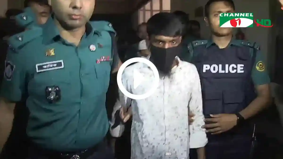 চট্টগ্রামে জঙ্গি আস্তানায় অভিযান, একজন আটক, পুলিশ ও র্যাব উপস্থিত. Channel i News - চ্যানেল আই নিউজ