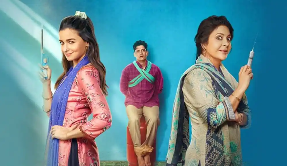 আলিয়া ভাট ও অমিতাভ বচ্চন সহ অন্য অভিনেতারা সিনেমার দৃশ্যে. Channel i News - চ্যানেল আই নিউজ