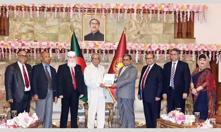 বিচারপ্রার্থীদের ভোগান্তি কমাতে তথ্যপ্রযুক্তি ব্যবহারে রাষ্ট্রপতির আহবান. Channel i News - চ্যানেল আই নিউজ
