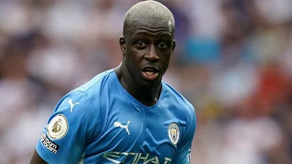 Manchester City ফুটবলার গাব্রিয়েল জেসুস খেলছেন মাঠে. Channel i News - চ্যানেল আই নিউজ