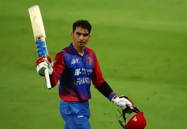 অফিসিয়াল ক্রিকেট খেলোয়াড়ের ছবি, ব্যাট হাতে প্রস্তুত. Channel i News - চ্যানেল আই নিউজ