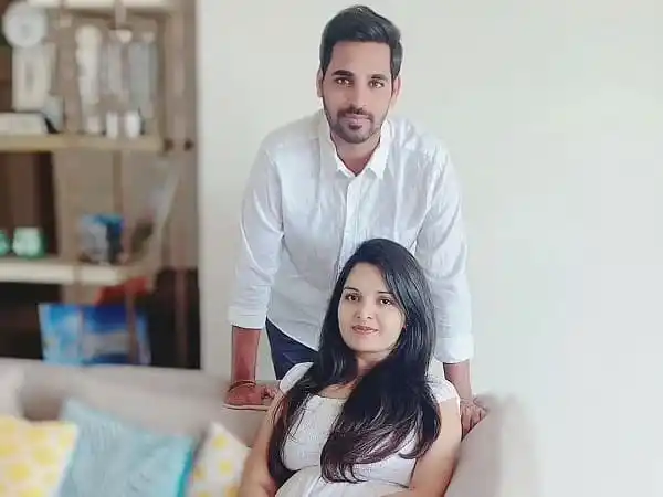 ভূবনেশ্বরের স্ত্রী ও তার স্বামী ছবি. Channel i News - চ্যানেল আই নিউজ