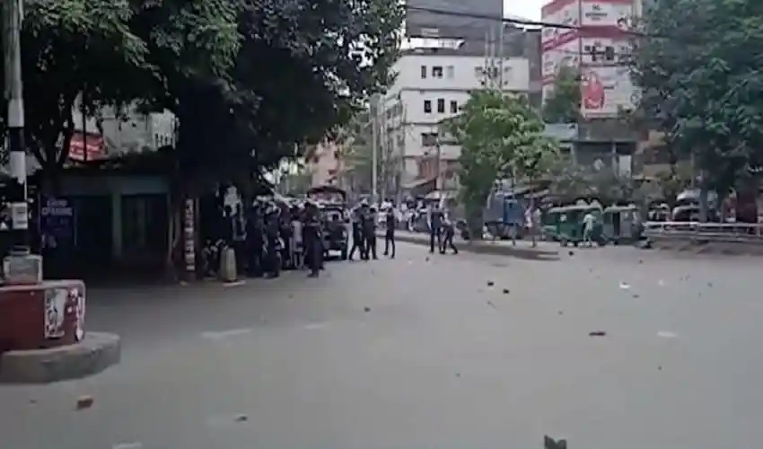 নারায়ণগঞ্জে বিএনপি-পুলিশ সংঘর্ষের দৃশ্য, আহত ও নিহতের খবর. Channel i News - চ্যানেল আই নিউজ