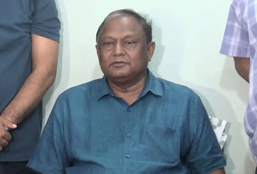 বাণিজ্যমন্ত্রী সয়াবিন তেলের দাম কমার সম্ভাবনা সম্পর্কে আলোচনা করছেন. Channel i News - চ্যানেল আই নিউজ