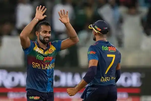 শ্রীলঙ্কার ক্রিকেটাররা উল্লাসে ভাসছেন, পাকিস্তানের বিরুদ্ধে জয় উদযাপন।. Channel i News - চ্যানেল আই নিউজ