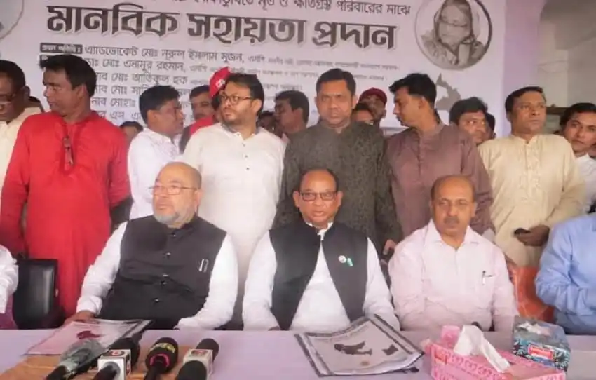 রেলমন্ত্রী ও অন্যান্য কর্মকর্তাদের করতোয়া নদীর ওপর সেতু নির্মাণের আলোচনা. Channel i News - চ্যানেল আই নিউজ