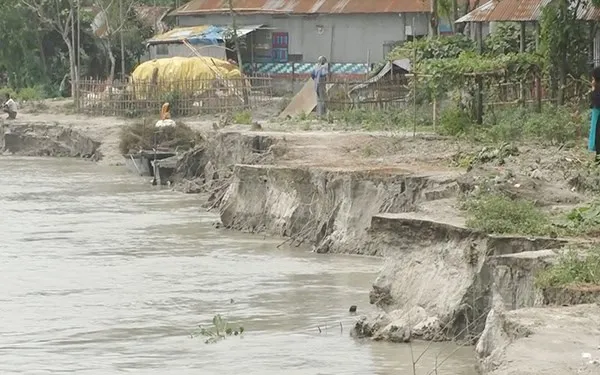 তিস্তার ভাঙনে নদী পাড়ের ক্ষত ও ক্ষতিগ্রস্ত বসতবাড়ি. Channel i News - চ্যানেল আই নিউজ