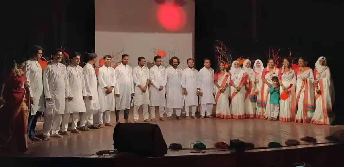 আবৃত্তি একাডেমির দুই যুগ পূর্তি উদযাপন, শিল্পীরা একত্রে উপস্থিত. Channel i News - চ্যানেল আই নিউজ