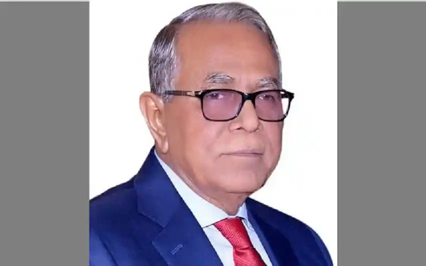 প্রেসিডেন্টের পোর্ট্রেট, পরিপাটি পোশাক ও চশমা পরা. Channel i News - চ্যানেল আই নিউজ