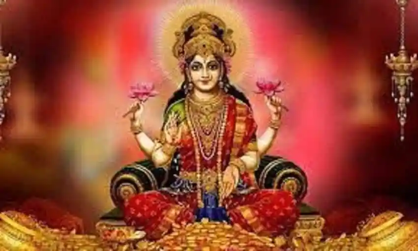 লক্ষ্মী দেবীর সুন্দর মূর্তি, পুজো ও আরতিতে প্রস্তুত. Channel i News - চ্যানেল আই নিউজ