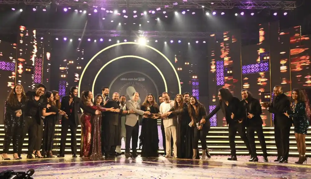 টিএম রেকর্ডসের বর্ষসেরা অনুষ্ঠানে অতিথি ও শিল্পীরা. Channel i News - চ্যানেল আই নিউজ
