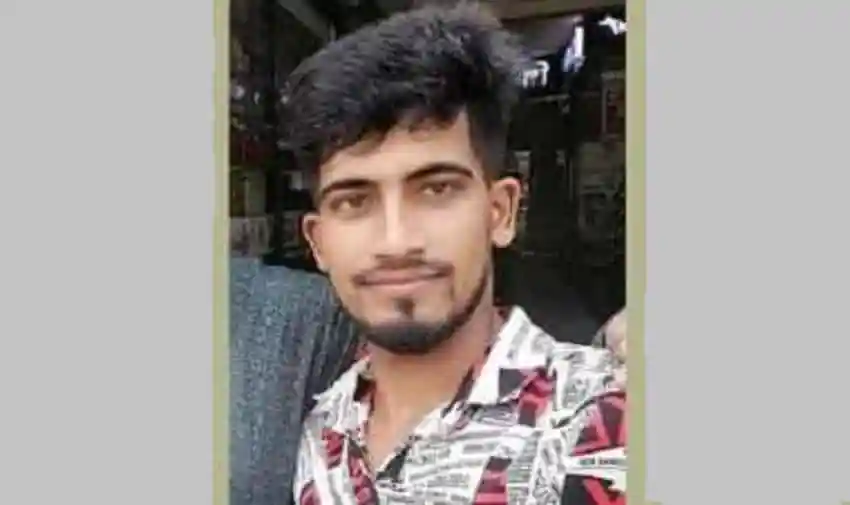 নিহত ছাত্রদল নেতার ছবি, ব্রাহ্মণবাড়িয়ায় জানাজা সম্পন্ন. Channel i News - চ্যানেল আই নিউজ