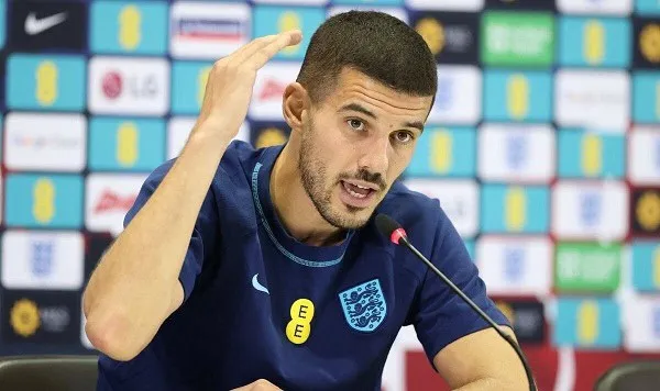 ইংলিশ ফুটবল খেলোয়াড় সংবাদ, প্রেস কনফারেন্সে বক্তব্য. Channel i News - চ্যানেল আই নিউজ