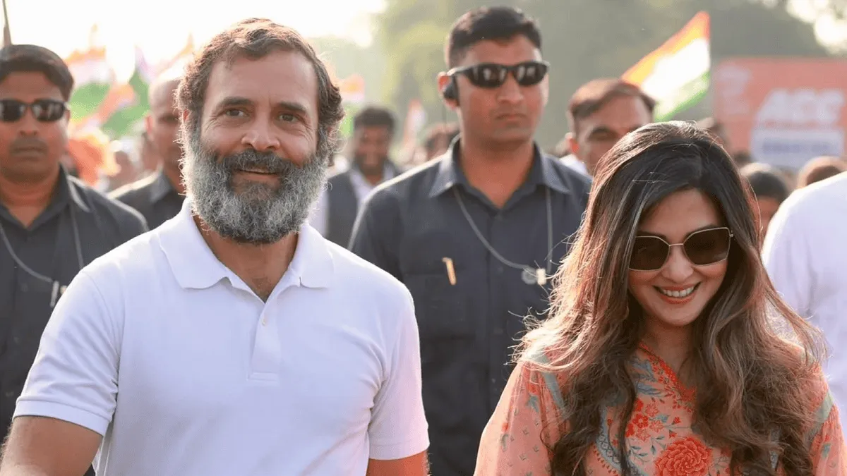 রাহুলের পাশে সুচিত্রা সেনের নাতনি, উচ্ছ্বাসে ভরা মুখ. Channel i News - চ্যানেল আই নিউজ