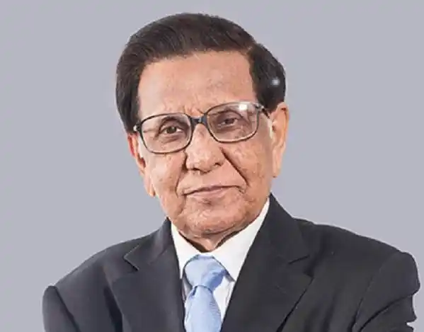সাংস্কৃতিক ব্যক্তিত্ব মাহবুব জামিলের ছবি, পেশাদার পোশাক পরা. Channel i News - চ্যানেল আই নিউজ
