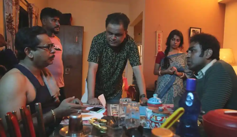 চ্যানেল আই অনলাইন: মোশাররফের সঙ্গে শুটিং সেটে আলোচনা. Channel i News - চ্যানেল আই নিউজ