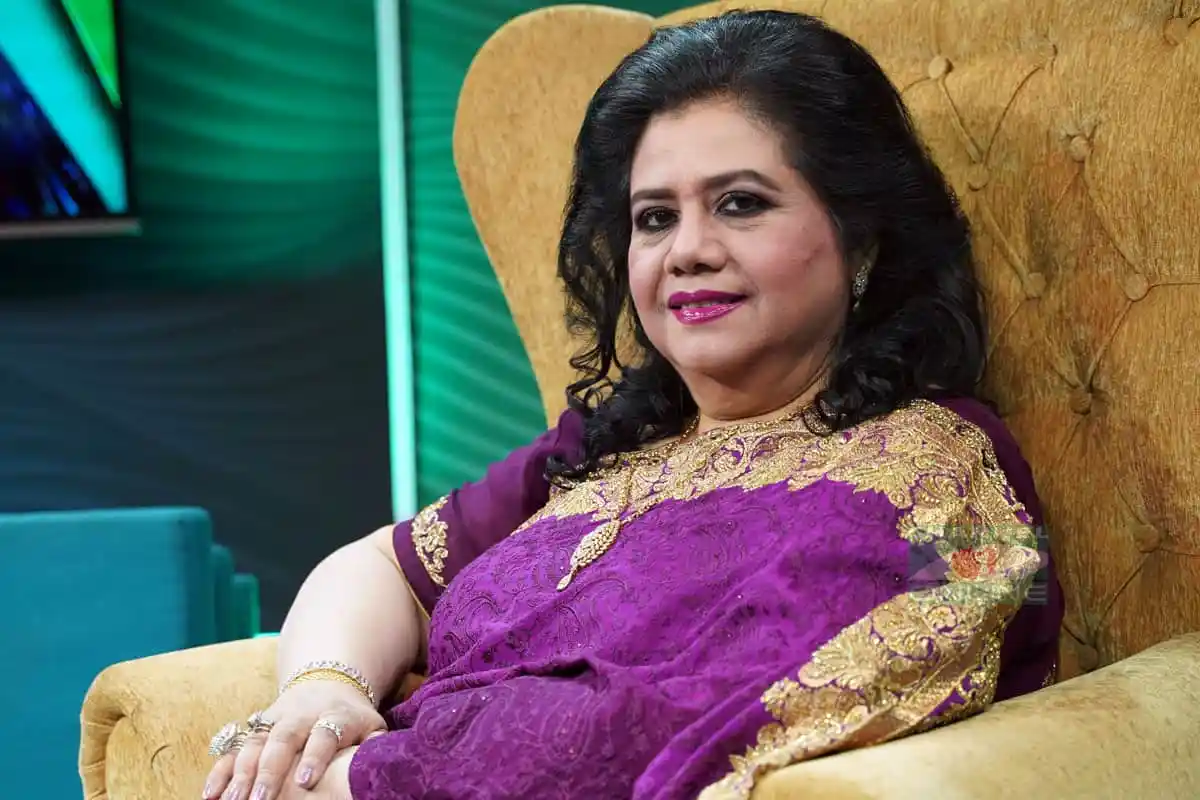 রুনা লায়লা জন্মদিনে চ্যানেল আইয়ে লালগালিচায় সংবর্ধিত. Channel i News - চ্যানেল আই নিউজ