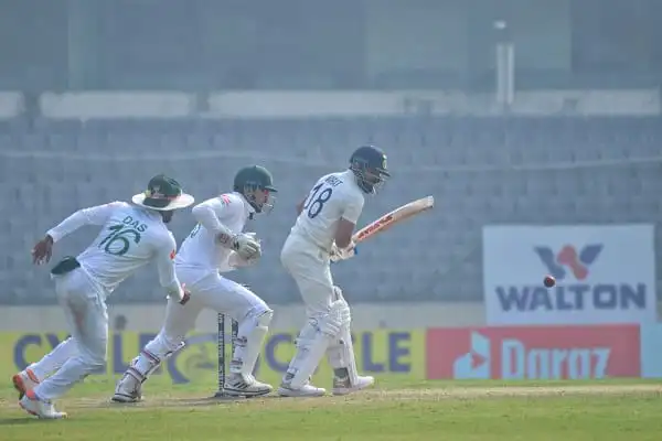 বাংলাদেশের ক্রিকেট দলের খেলোয়াড়রা ব্যাটিং করছে. Channel i News - চ্যানেল আই নিউজ