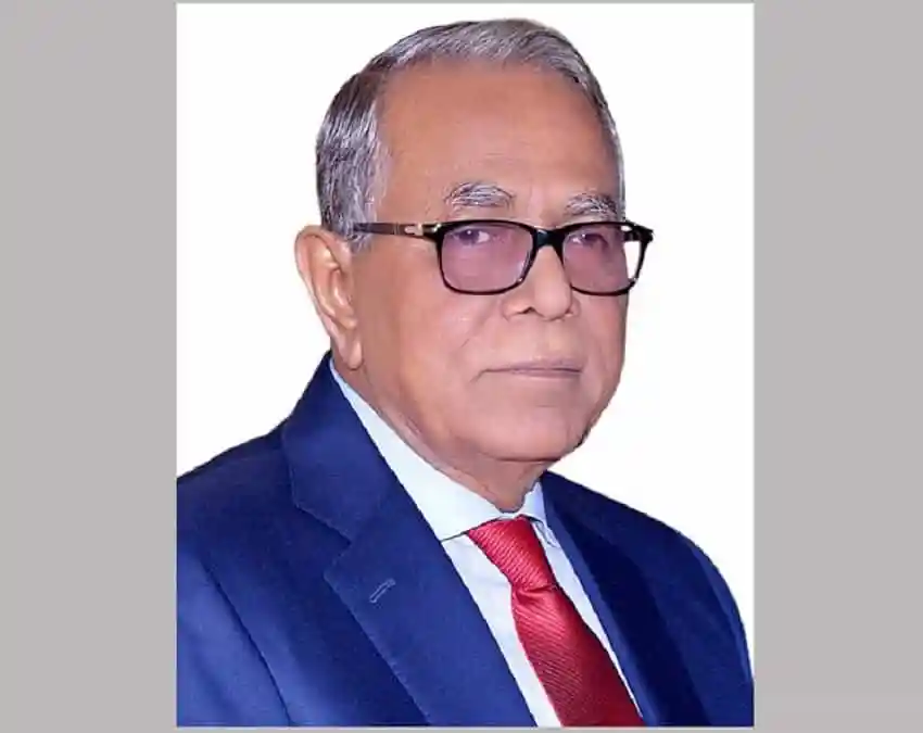 বাংলাদেশের রাষ্ট্রপতি, পেশাদার পোশাক পরিহিত, চোখে চশমা. Channel i News - চ্যানেল আই নিউজ