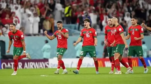 বাংলাদেশ ফুটবল দলের খেলোয়াড়রা মাঠে জয়ের উদযাপন করছে. Channel i News - চ্যানেল আই নিউজ