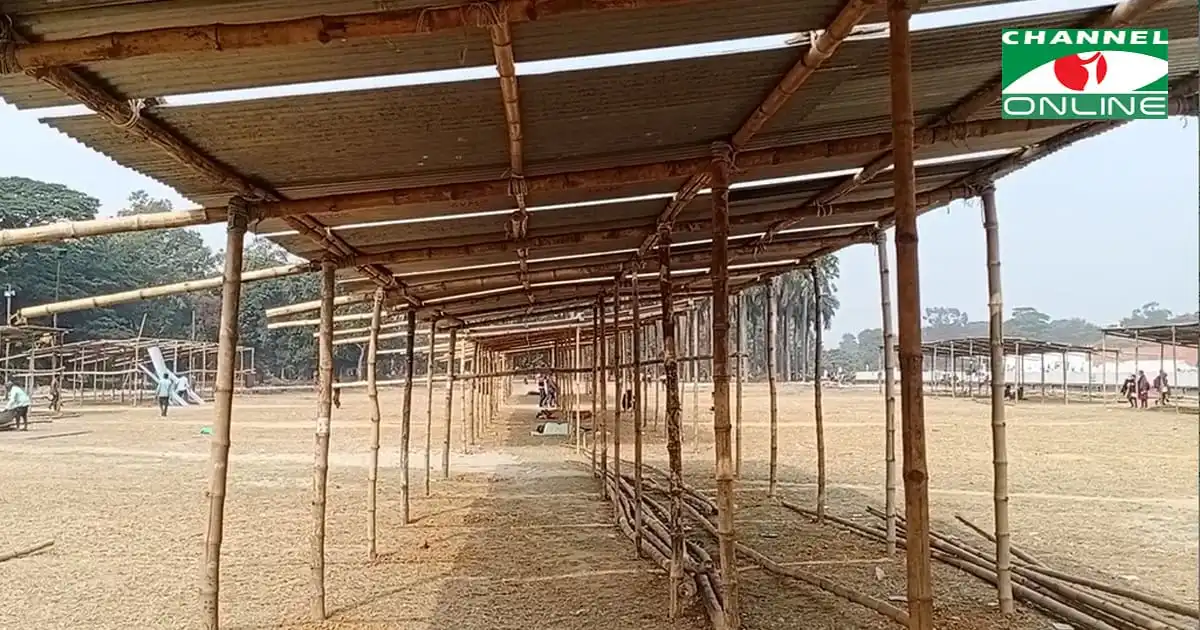 বইমেলা প্রস্তুতির জন্য বাঁশের স্টল নির্মাণের দৃশ্য. Channel i News - চ্যানেল আই নিউজ