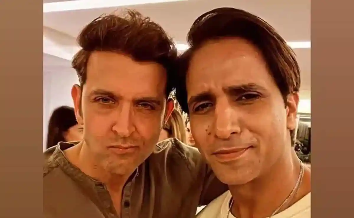 প্রাক্তন স্ত্রীর প্রেমিক হৃতিকের বন্ধু, দুজনের ছবি. Channel i News - চ্যানেল আই নিউজ