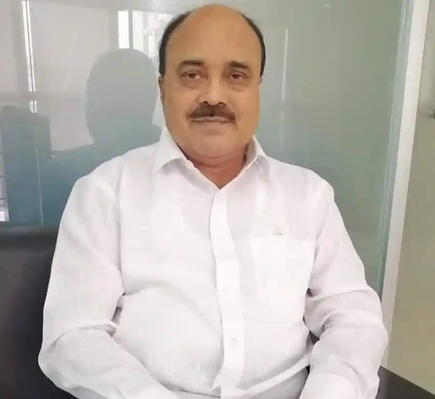 নাজমুল হুদা বসে থাকা ছবি, বাংলার সংবাদপত্রের আলোচনায়. Channel i News - চ্যানেল আই নিউজ