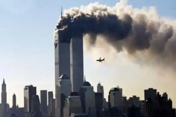 9/11 স্মৃতির জন্য নিউ ইয়র্কের আকাশে বিমান উড়ছে. Channel i News - চ্যানেল আই নিউজ