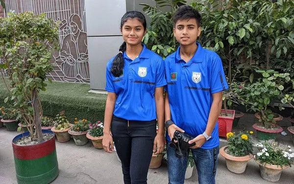 শিরোপাজয়ী নীতি-আনিকা ছবি তোলেন দারুণ, দুইজন কিশোরী স্কুল uniform পরা. Channel i News - চ্যানেল আই নিউজ