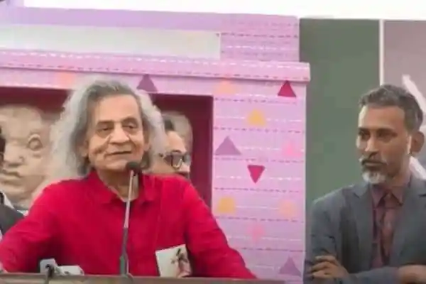 চিত্রশিল্পী শাহাবুদ্দিন আহমেদকে নিয়ে আলোকচিত্র প্রদর্শনীতে বক্তা ও দর্শক. Channel i News - চ্যানেল আই নিউজ