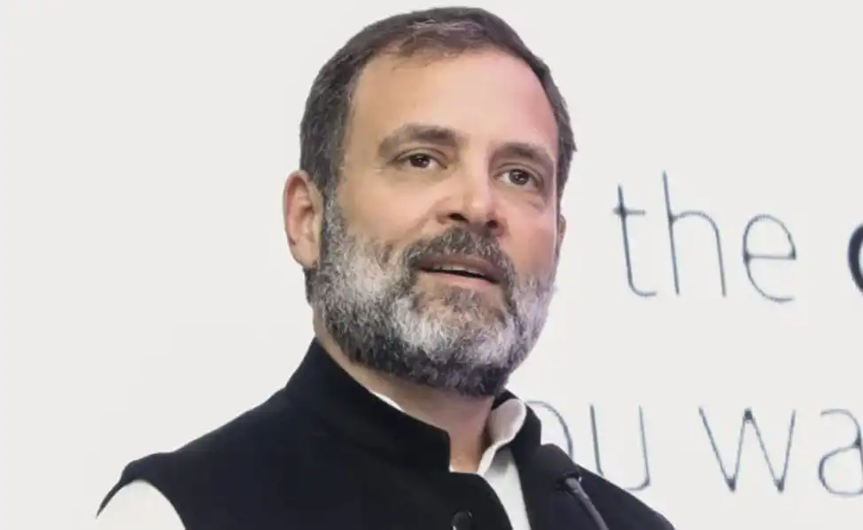 রাহুল গান্ধী ভারতের জাতীয় কংগ্রেসের নেতা, বক্তৃতা দিচ্ছেন।. Channel i News - চ্যানেল আই নিউজ
