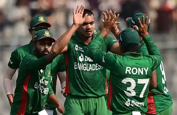 বাংলাদেশ ক্রিকেট দলের খেলোয়াড়রা উল্লাসে মেতে উঠেছেন. Channel i News - চ্যানেল আই নিউজ