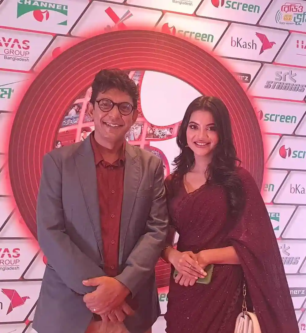 মেসি ও এমবাপে ব্যর্থ, বায়ার্নের কাছে হেরে শেষ আটে পৌঁছায়. Channel i News - চ্যানেল আই নিউজ