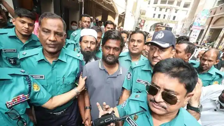 সাংবাদিক শামসুজ্জামান কাশিমপুর কারাগারে থাকাকালে নিরাপত্তার মধ্যে রয়েছেন।. Channel i News - চ্যানেল আই নিউজ