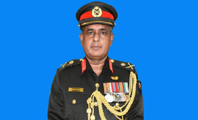 বাংলাদেশ সেনাবাহিনীর উচ্চপদস্থ কর্মকর্তা পোশাক পরিহিত. Channel i News - চ্যানেল আই নিউজ