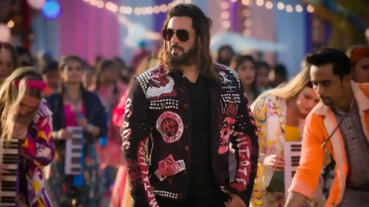 সালমানের বাড়ির সামনে পুলিশ পাহারা ও নিরাপত্তা ব্যবস্থা. Channel i News - চ্যানেল আই নিউজ