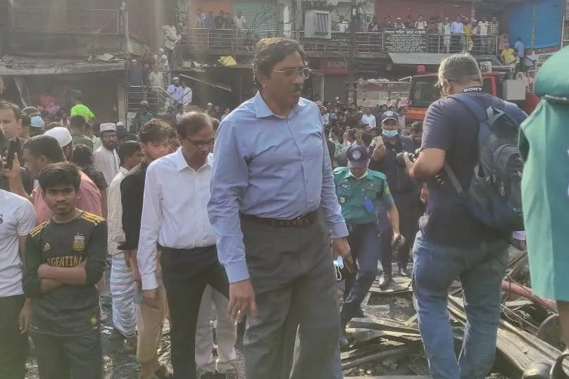 ব্যবসায়ীরা ক্ষতিগ্রস্ত, মানবাধিকার কমিশন পরিদর্শন করছে. Channel i News - চ্যানেল আই নিউজ