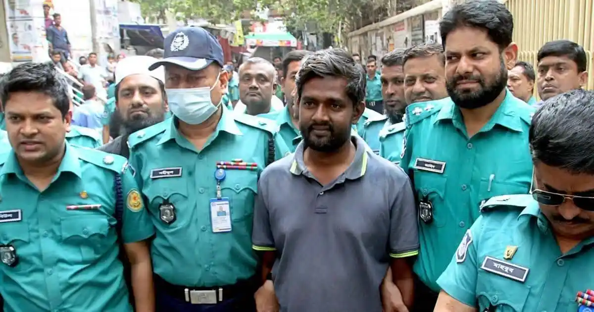 সাংবাদিক শামসুজ্জামান তেজগাঁও থানায় গ্রেপ্তার, পুলিশ পাহারায়. Channel i News - চ্যানেল আই নিউজ