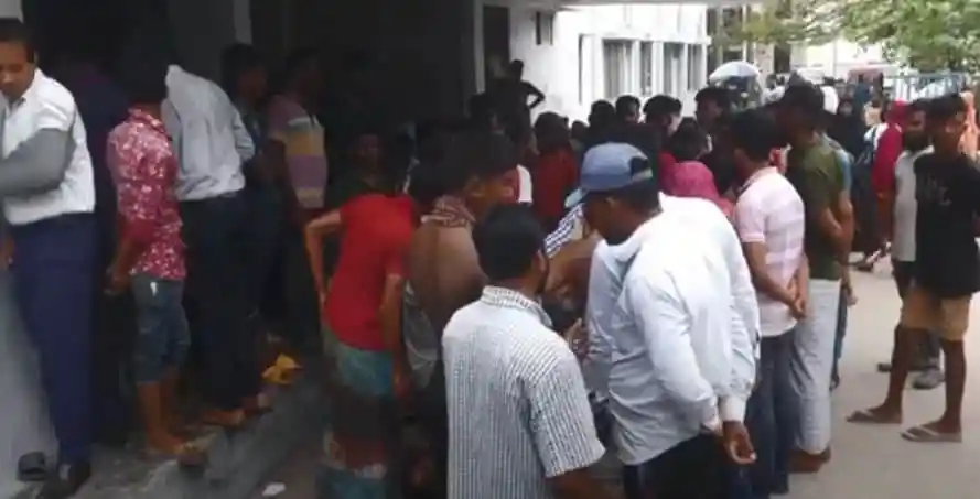 জনসমাগমের ছবি যেখানে অনেক মানুষ একত্রিত হয়েছে. Channel i News - চ্যানেল আই নিউজ