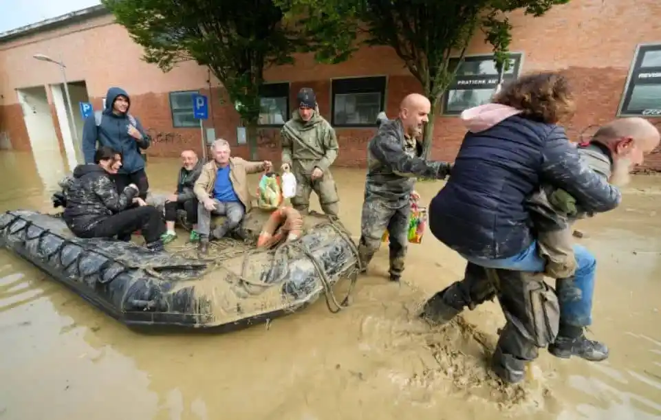Flood-affected people rescued and evacuated in Italy during severe flooding. Channel i News - চ্যানেল আই নিউজ
