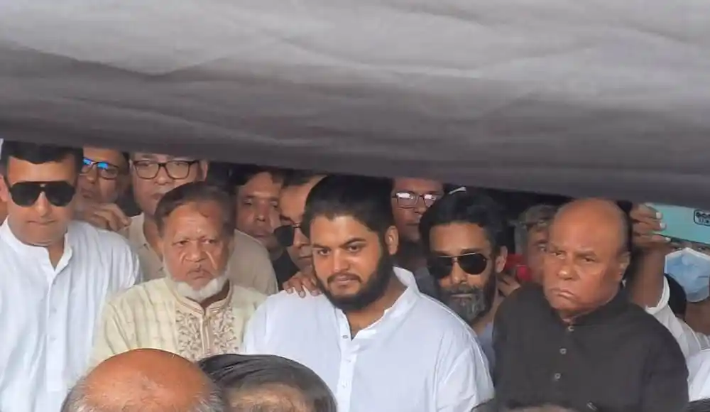 ফারুকের ছেলে ও অন্যান্য নেতারা সমাবেশে অংশগ্রহণ করছেন. Channel i News - চ্যানেল আই নিউজ