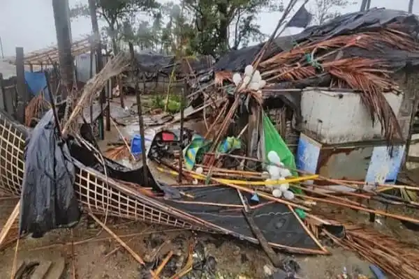 ঘূর্ণিঝড় মোখার কারণে ক্ষতিগ্রস্ত ঘরবাড়ি ও সরঞ্জাম. Channel i News - চ্যানেল আই নিউজ