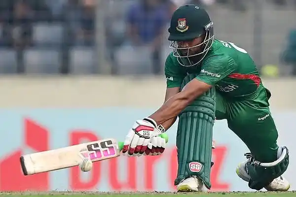 বাংলাদেশ ক্রিকেটার মিরাজ ব্যাটিং করতে প্রস্তুত. Channel i News - চ্যানেল আই নিউজ