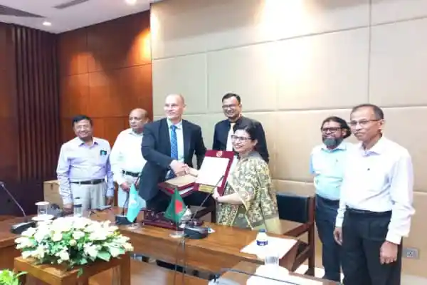বাংলাদেশ ও আন্তর্জাতিক প্রতিনিধিদের মধ্যে চুক্তি স্বাক্ষর. Channel i News - চ্যানেল আই নিউজ