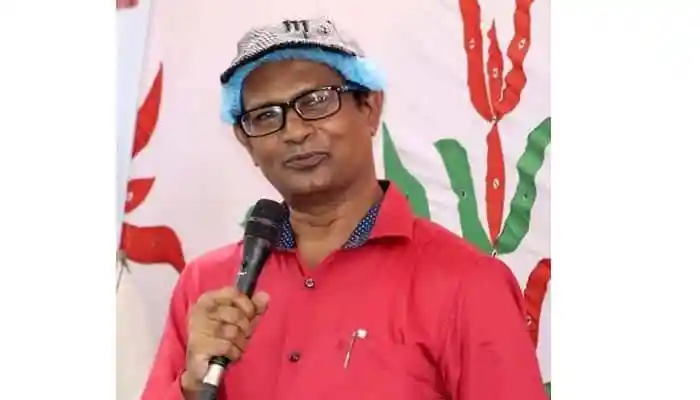 চ্যানেল আই অনলাইন সংবাদে বক্তা, পাঞ্জাবি ও চশমা পরিহিত. Channel i News - চ্যানেল আই নিউজ
