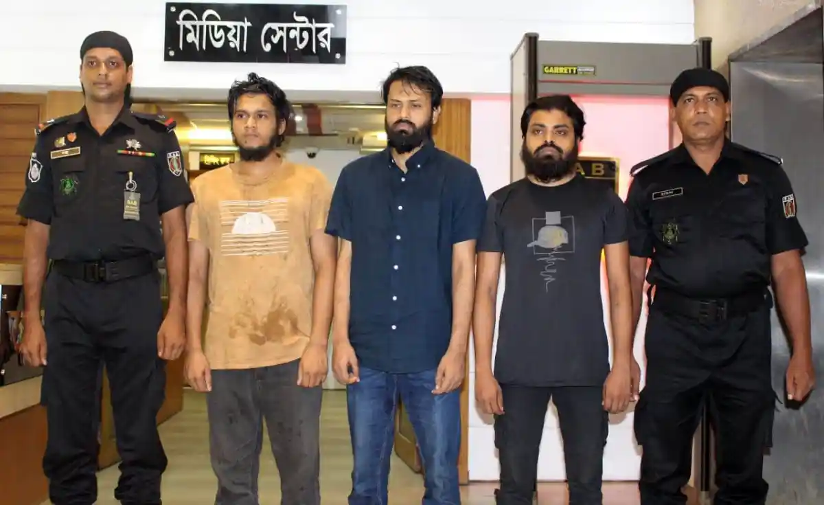 জঙ্গি সন্দেহে গ্রেপ্তার পাঁচজন, চ্যানেল আই অনলাইন. Channel i News - চ্যানেল আই নিউজ